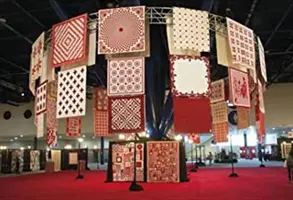 Magia e ricordi: 45 anni di Festival Internazionale del Quilt - Magic & Memories: 45 Years of International Quilt Festival