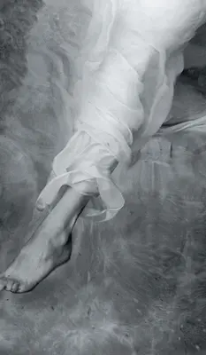 La sedia accanto al letto - The Chair Beside the Bed