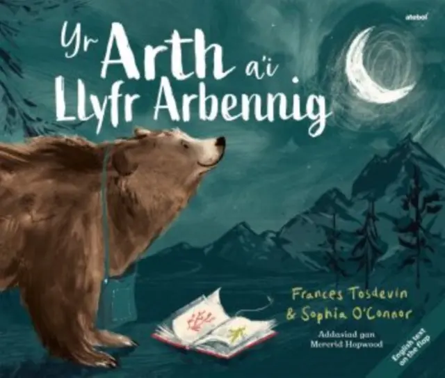 Arth a'i Llyfr Arbennig, Yr / L'orso e il suo libro, Il - Arth a'i Llyfr Arbennig, Yr / Bear and her Book, The