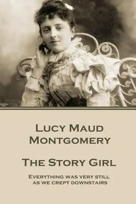 Lucy Maud Montgomery - La ragazza delle storie: “Tutto era molto tranquillo mentre scendevamo le scale”. - Lucy Maud Montgomery - The Story Girl: Everything was very still as we crept downstairs.